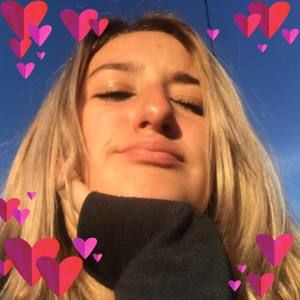 Meet your Posher, Katelyn